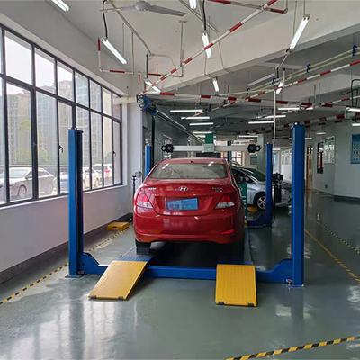 Good price T440D Space Saving 4 Post Garage Lift 4000kg For Easy Vehicle Access online